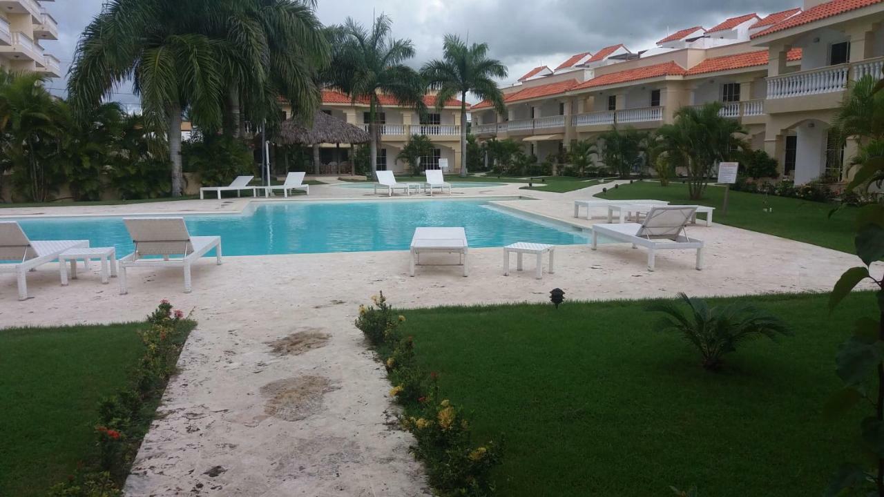 Residencial Las Palmeras De Willy Hotel Boca Chica Exterior photo